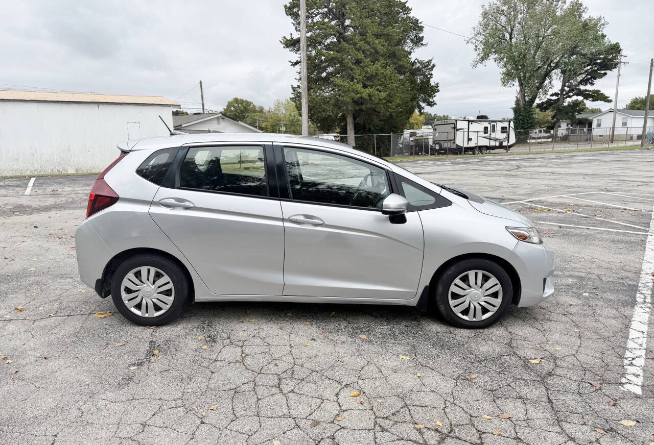 Used 2016 Honda Fit LX image 4