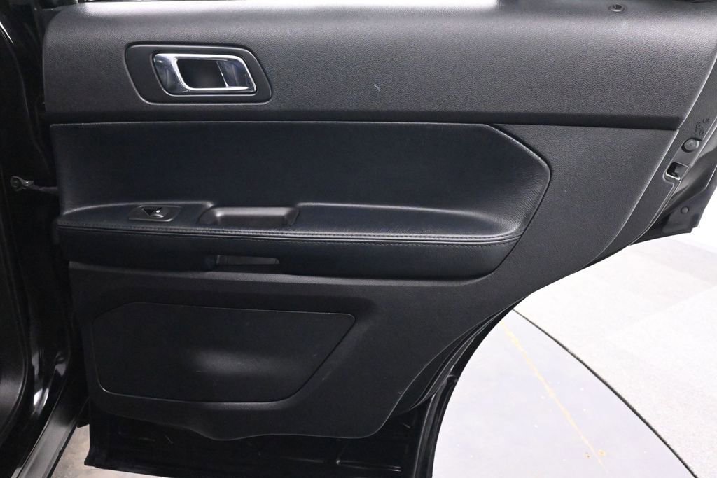 Used 2016 Ford Explorer 4WD Police Interceptor image 19