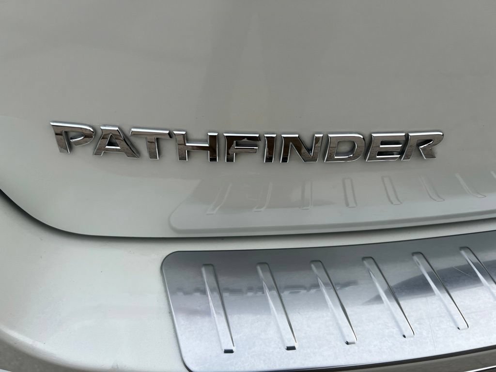 Used 2019 Nissan Pathfinder SL w/ SL Premium Package AWD/4WD image 34