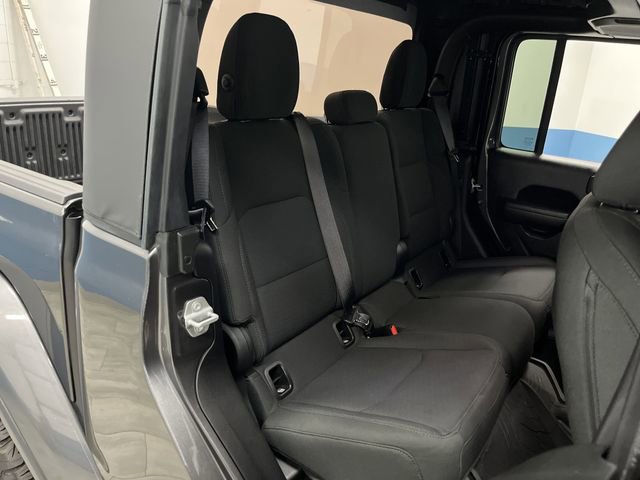 Used 2022 Jeep Gladiator Willys image 30