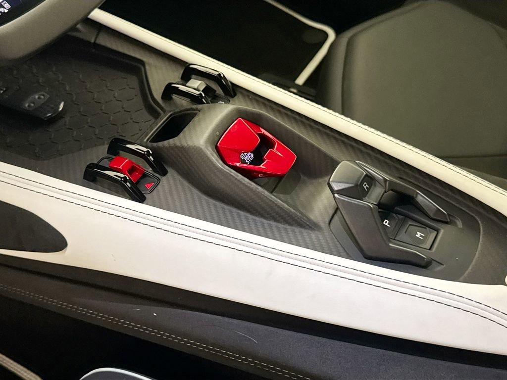 Used 2024 Lamborghini Revuelto AWD/4WD image 17