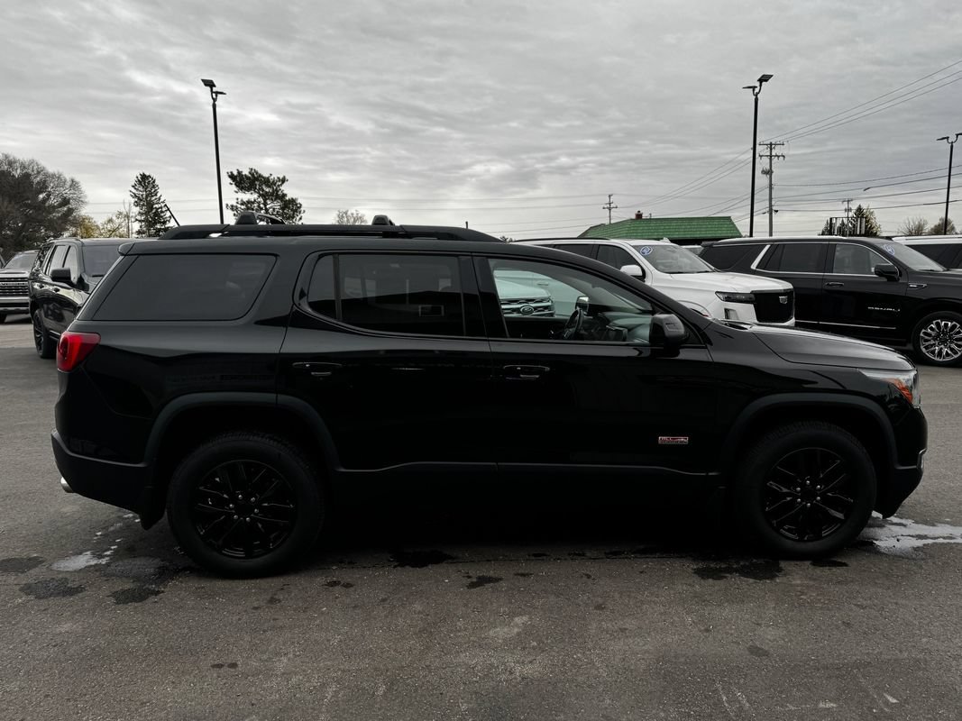Used 2017 GMC Acadia SLE w/ Driver Alert Package I AWD/4WD image 7