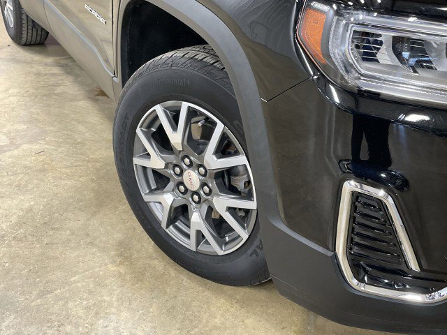 Used 2023 GMC Acadia SLE image 11