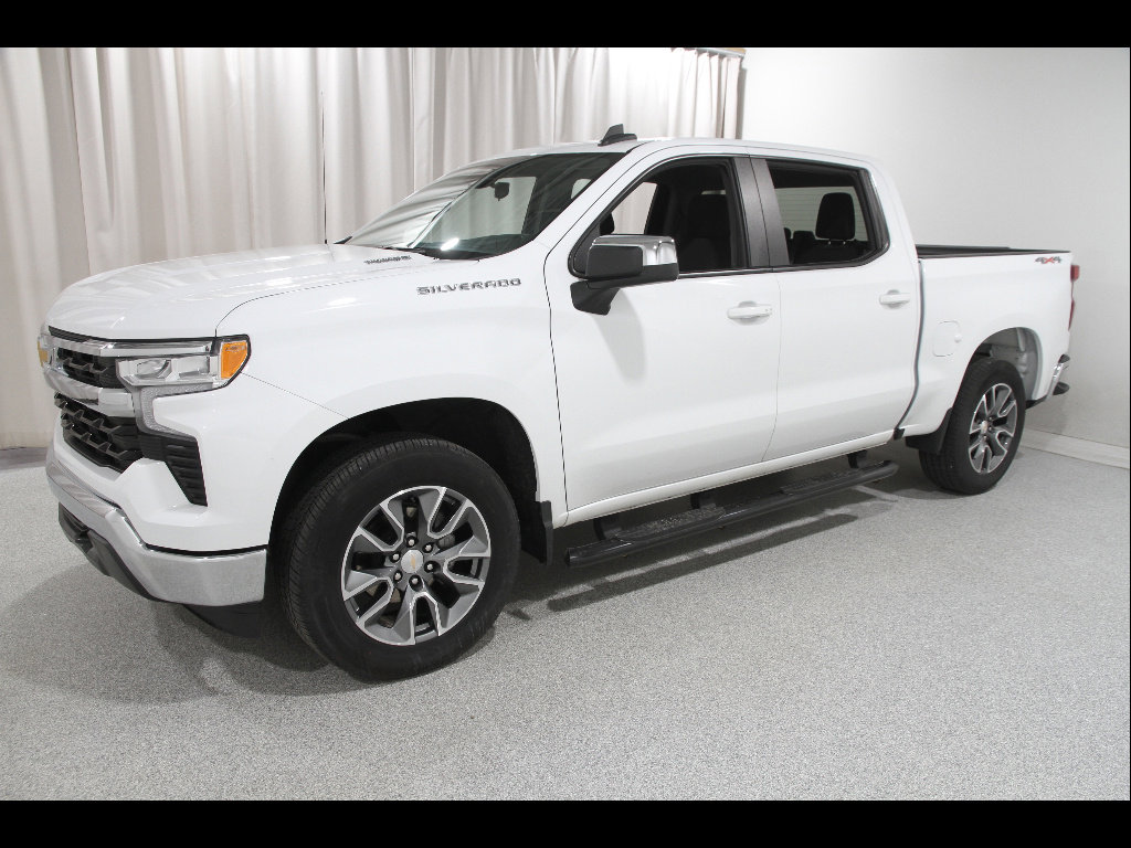 Certified 2024 Chevrolet Silverado 1500 LT image 3