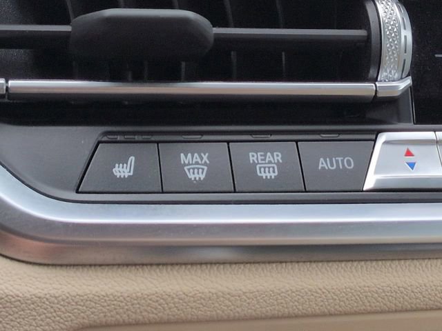 Used 2022 BMW 330e xDrive w/ Premium Package image 30