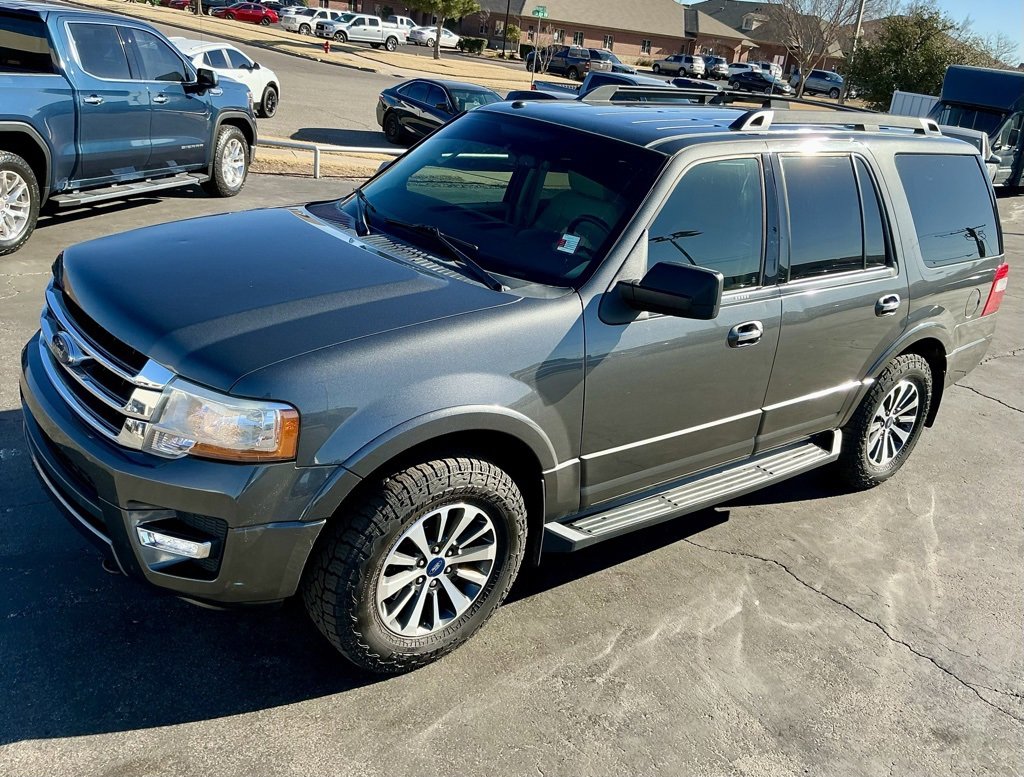 Used 2015 Ford Expedition XLT w/ Equipment Group 202A image 5