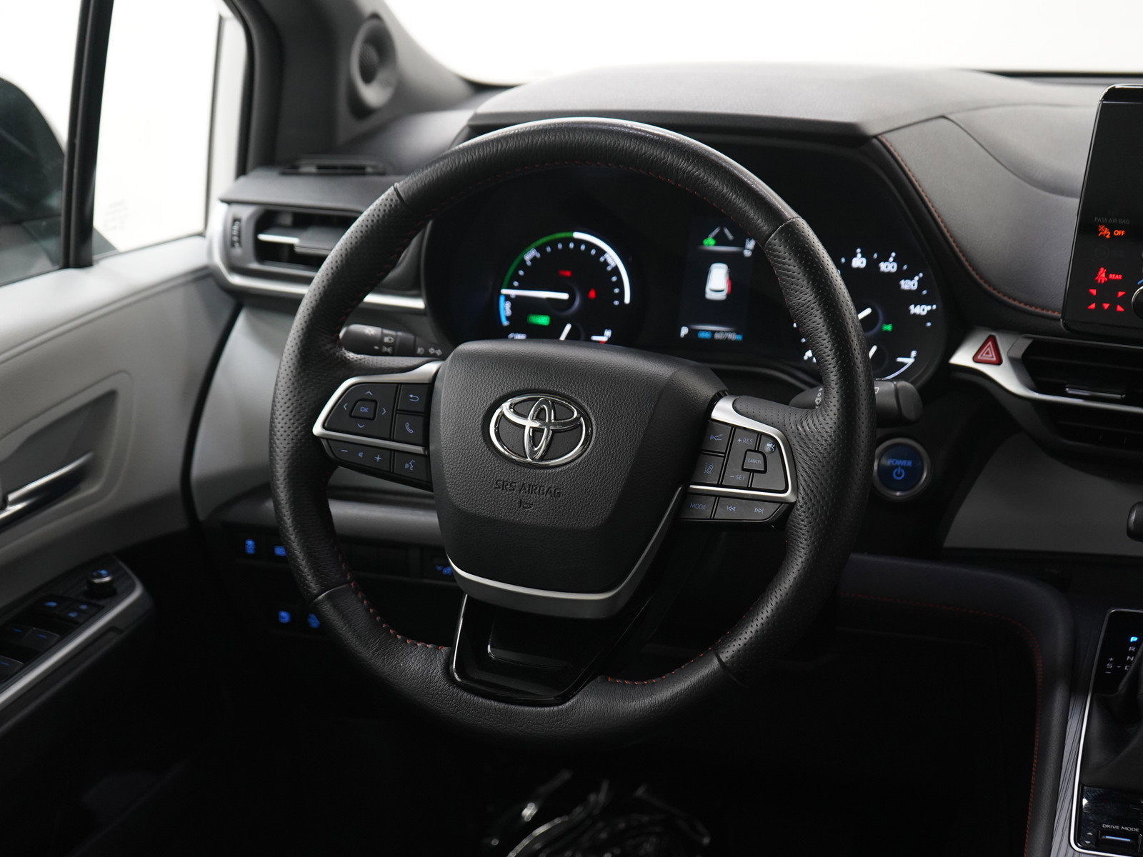 Used 2021 Toyota Sienna XSE AWD/4WD image 15
