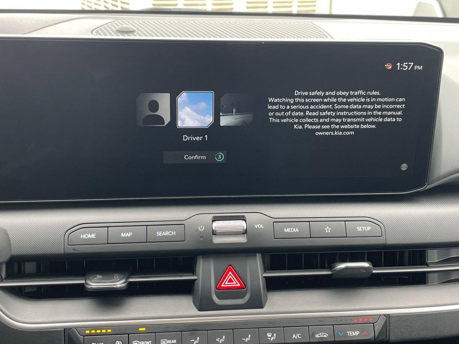 Used 2025 Kia K4 LXS image 21