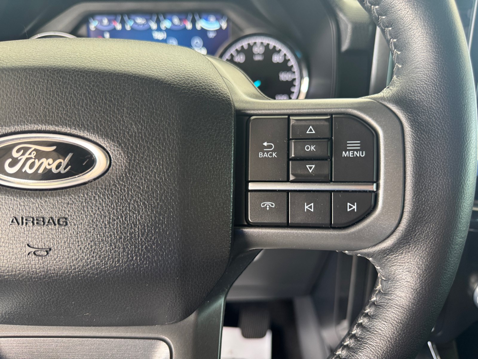 Used 2022 Ford F150 XLT w/ Equipment Group 302A High AWD/4WD image 17
