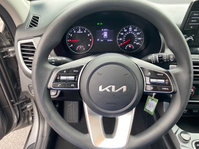 Certified 2023 Kia Seltos LX image 11