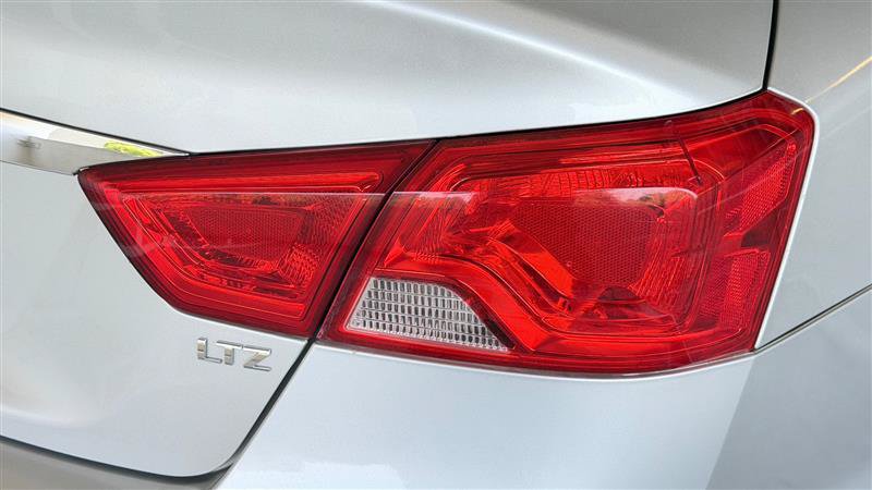 Used 2016 Chevrolet Impala LTZ FWD image 12