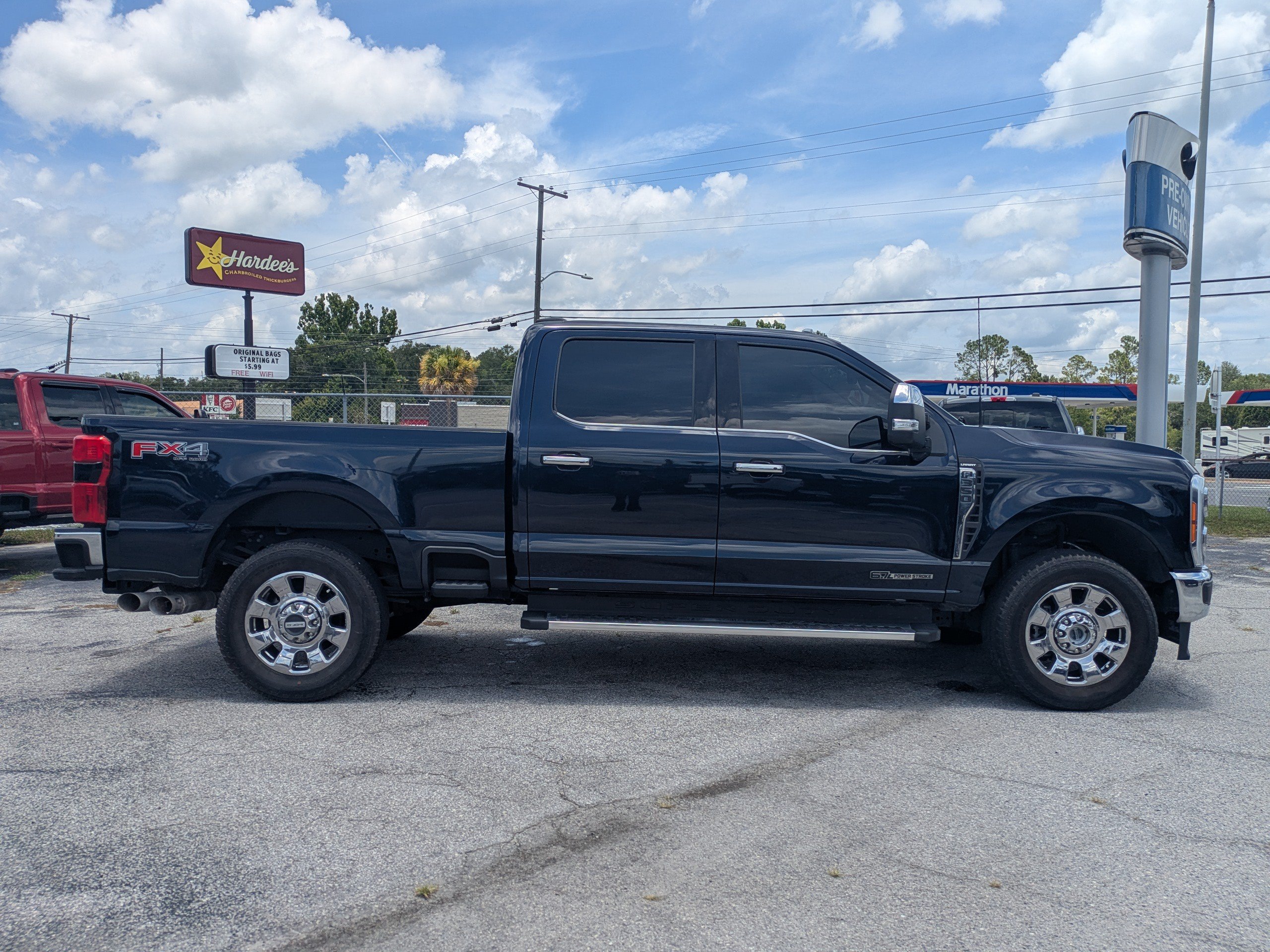 Used 2023 Ford F350 Lariat w/ Chrome Package AWD/4WD image 3