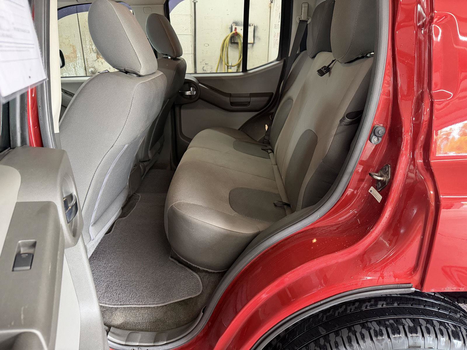 Used 2015 Nissan Xterra X AWD/4WD image 24