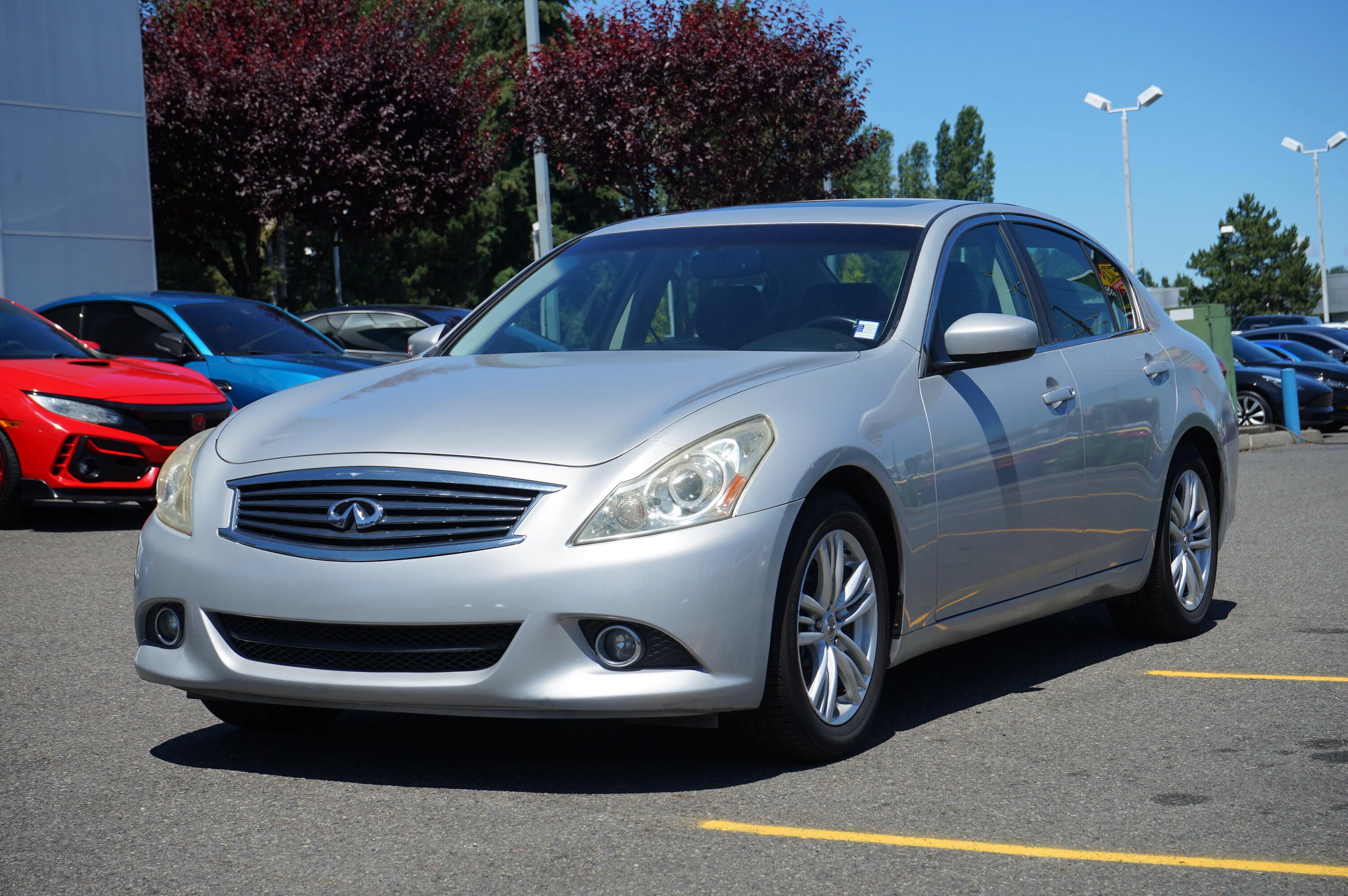 Used 2012 INFINITI G25 Journey RWD image 1