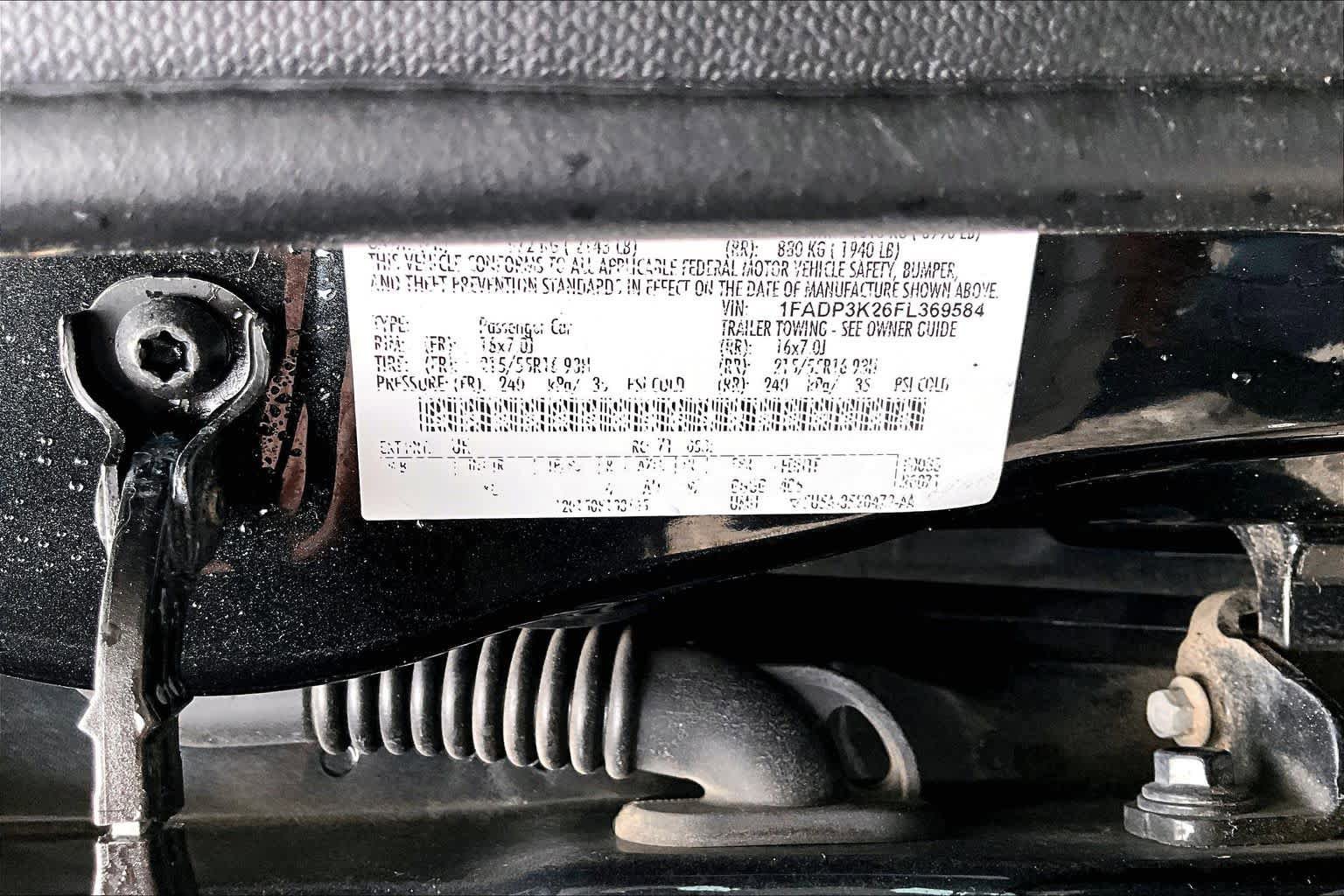 Used 2015 Ford Focus SE FWD image 34