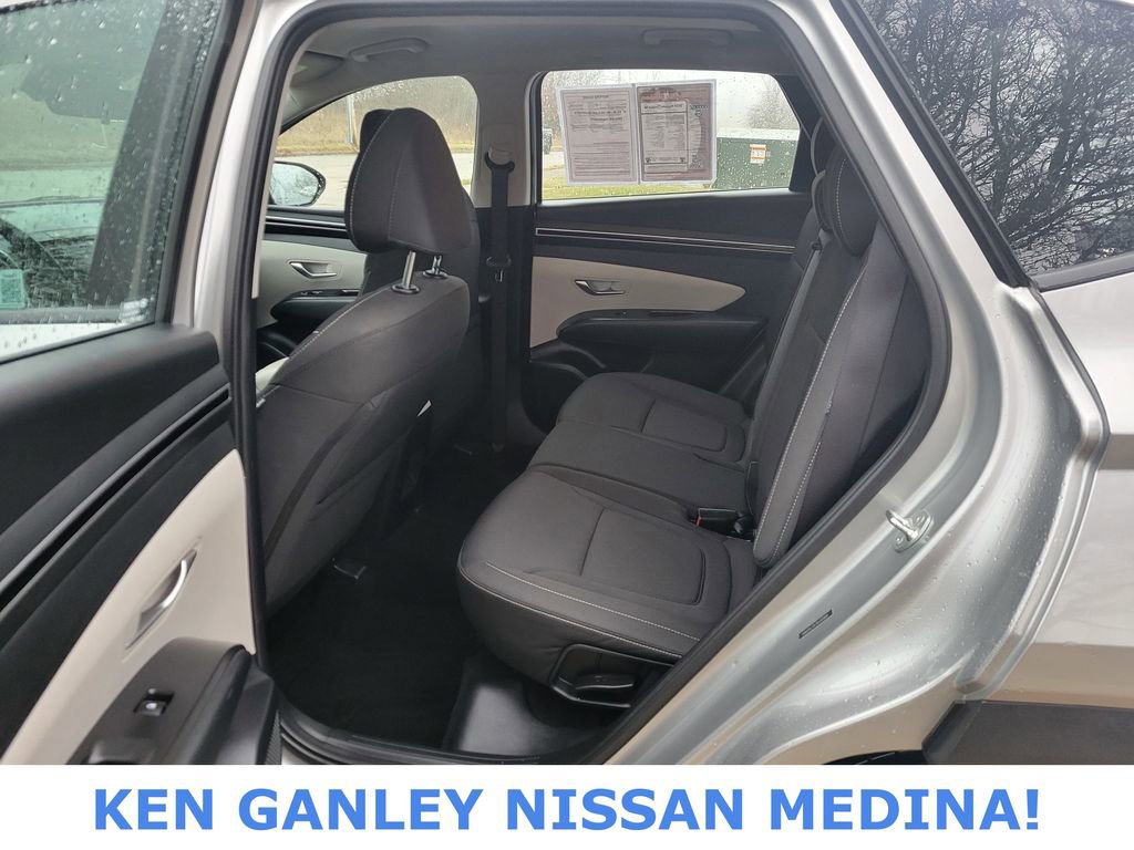 Used 2024 Hyundai Tucson SE image 38