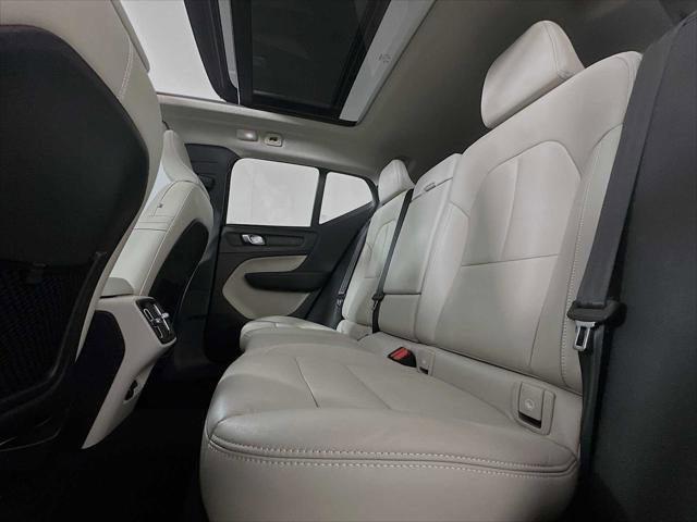 Used 2023 Volvo XC40 B5 Plus w/ Driver Assist Package AWD/4WD image 23