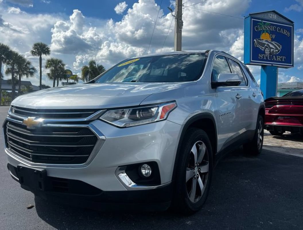 Used 2020 Chevrolet Traverse LT w/ LT Premium Package