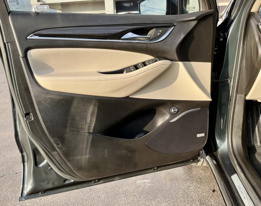 Used 2021 Buick Enclave Essence w/ Sound and Sites Package image 45