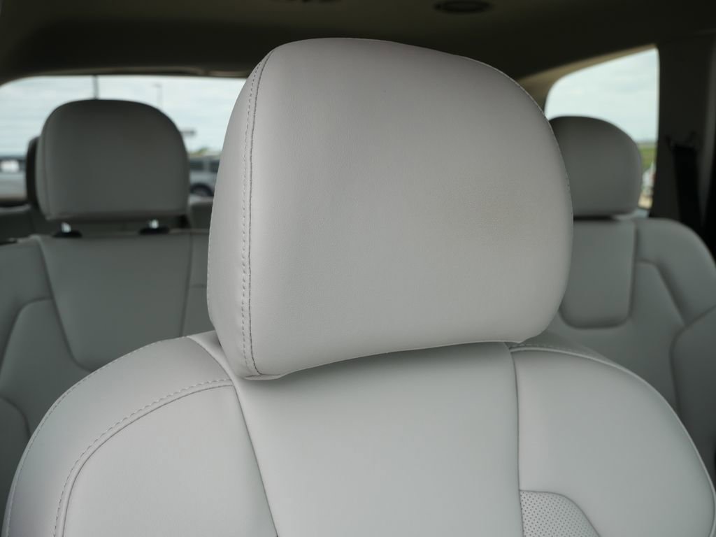 Used 2023 Kia Telluride S w/ S Sunroof Package FWD image 19