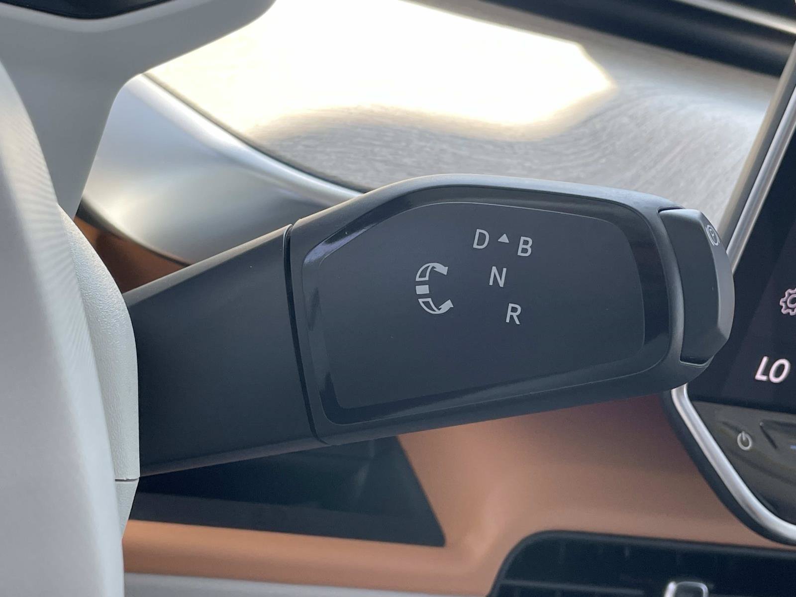 Certified 2025 Volkswagen ID. Buzz 1st Edition RWD image 19