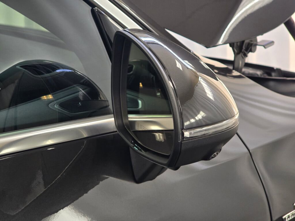 Certified 2025 Mercedes-Benz GLC 43 AMG 4MATIC Coupe image 29