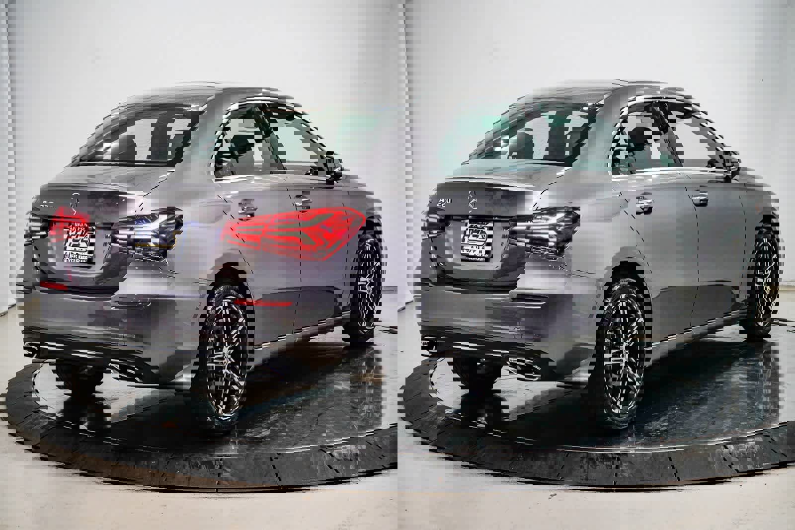 Used 2022 Mercedes-Benz A 220 image 4