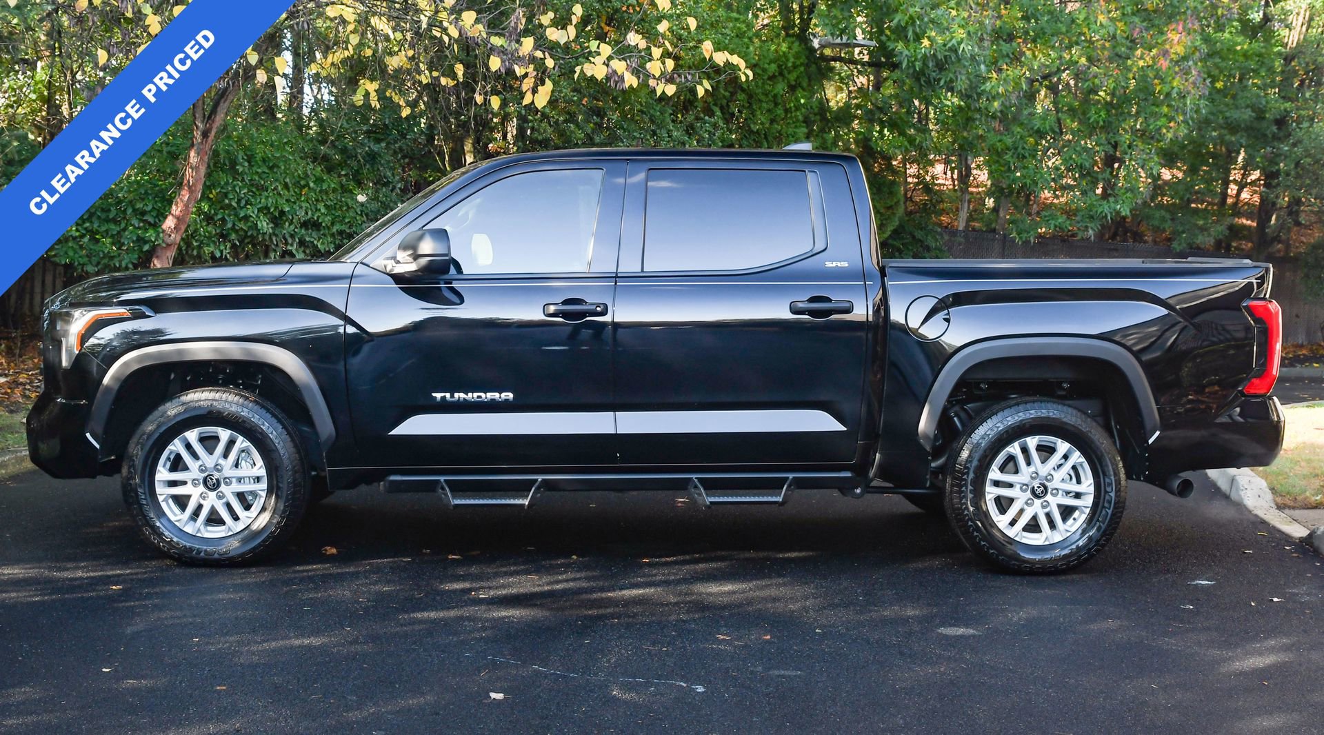 Used 2025 Toyota Tundra SR5 image 4