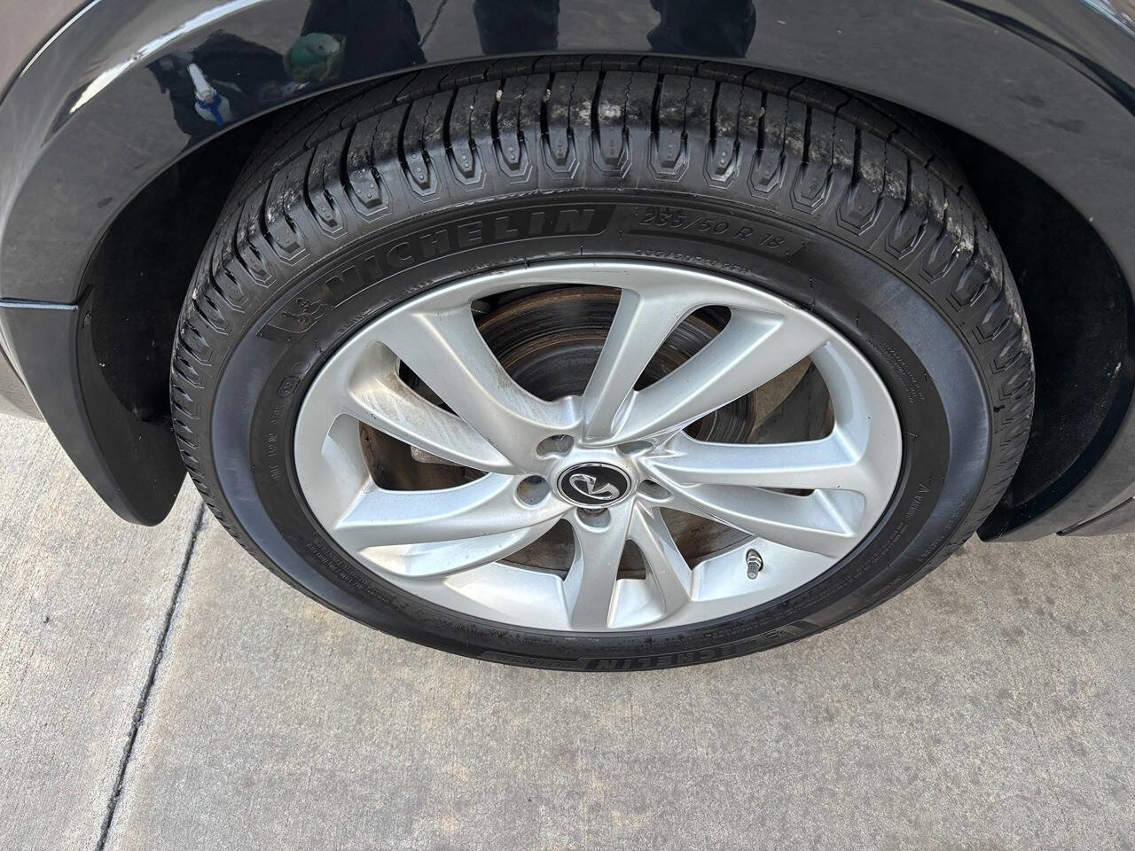 Used 2019 INFINITI QX30 w/ Navigation Package image 25