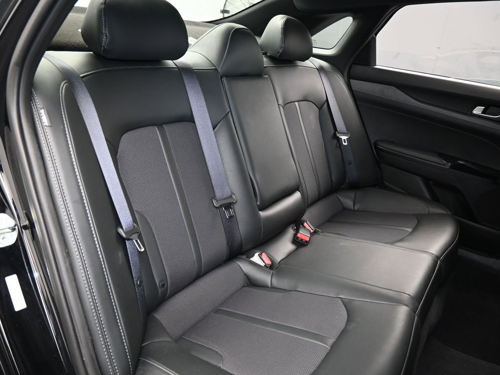 Used 2023 Kia K5 GT-Line image 40