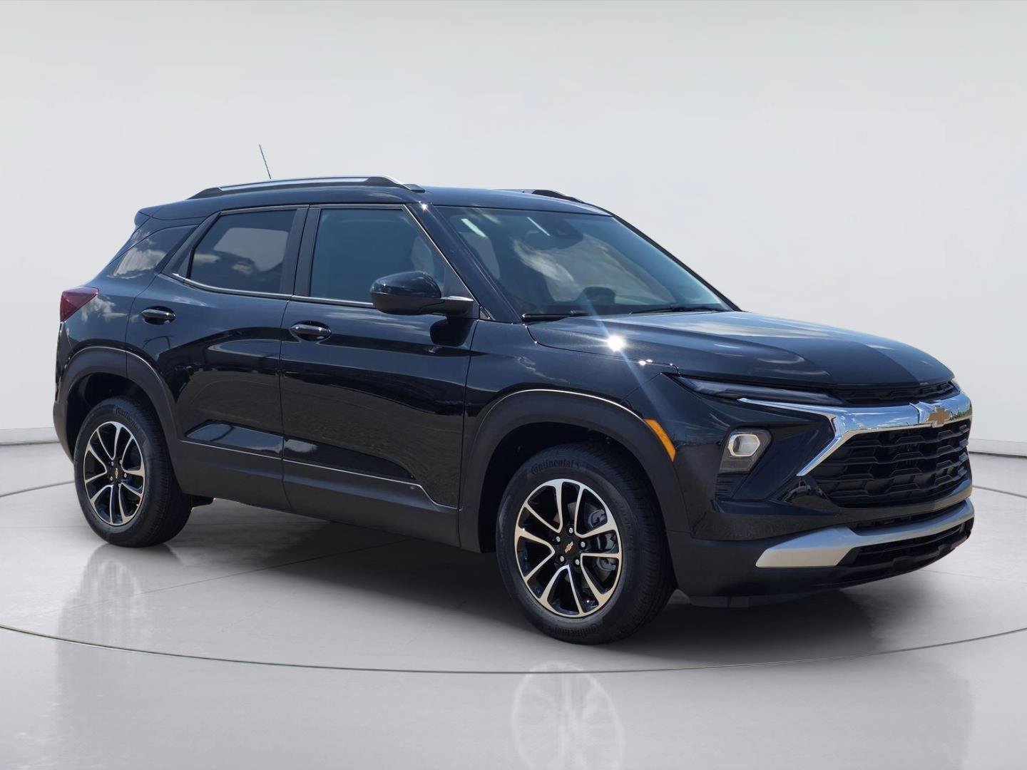 New 2026 Chevrolet TrailBlazer LT w/ Convenience Package FWD image 2