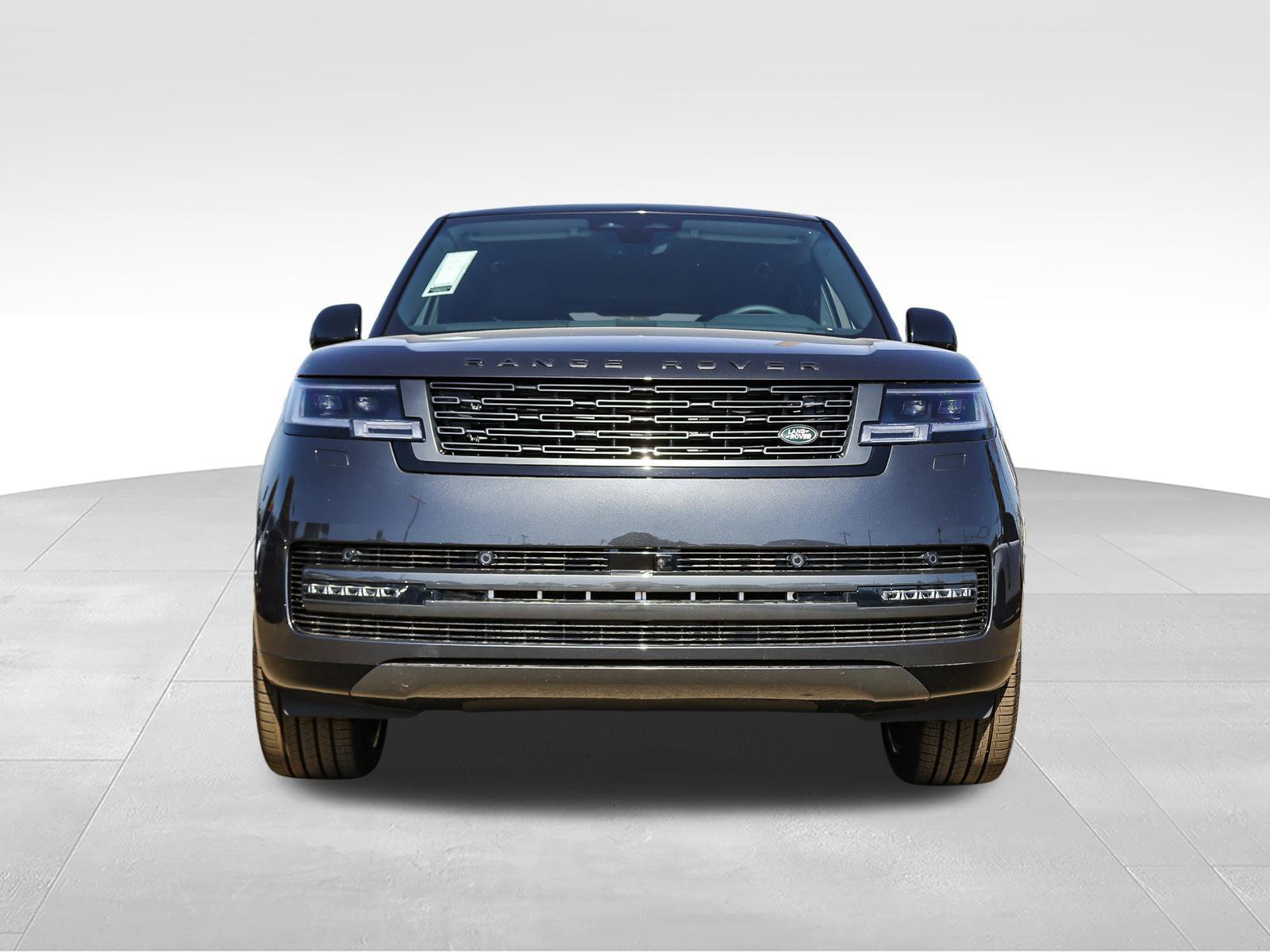 New 2026 Land Rover Range Rover Long Wheelbase SE AWD/4WD image 2