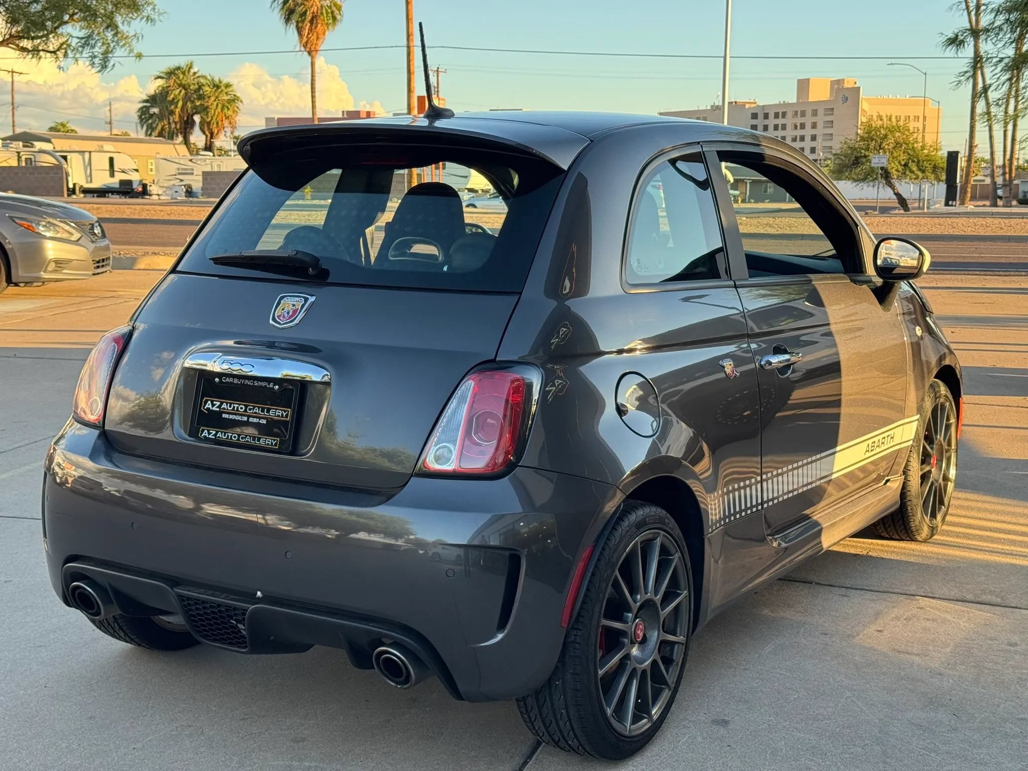 Used 2015 FIAT 500 Abarth w/ Beats Audio Package FWD image 5