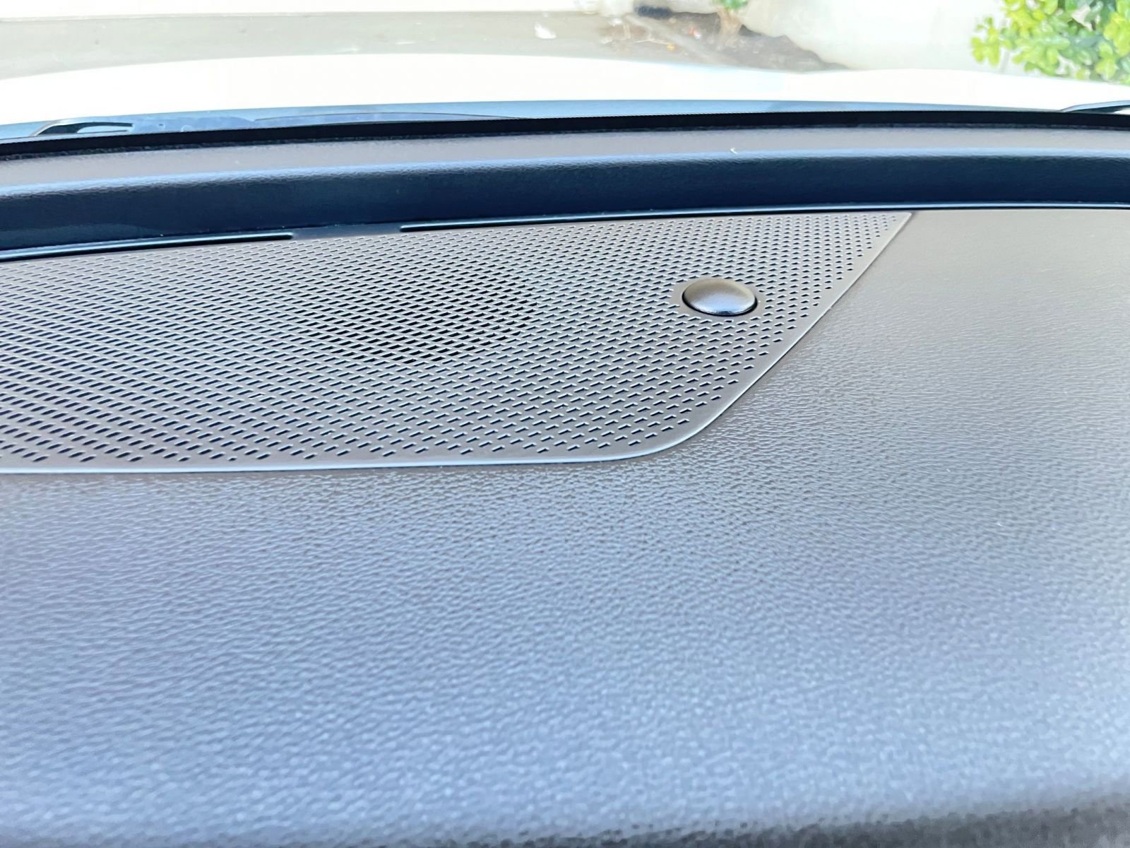 Used 2025 Kia Sportage LX image 17