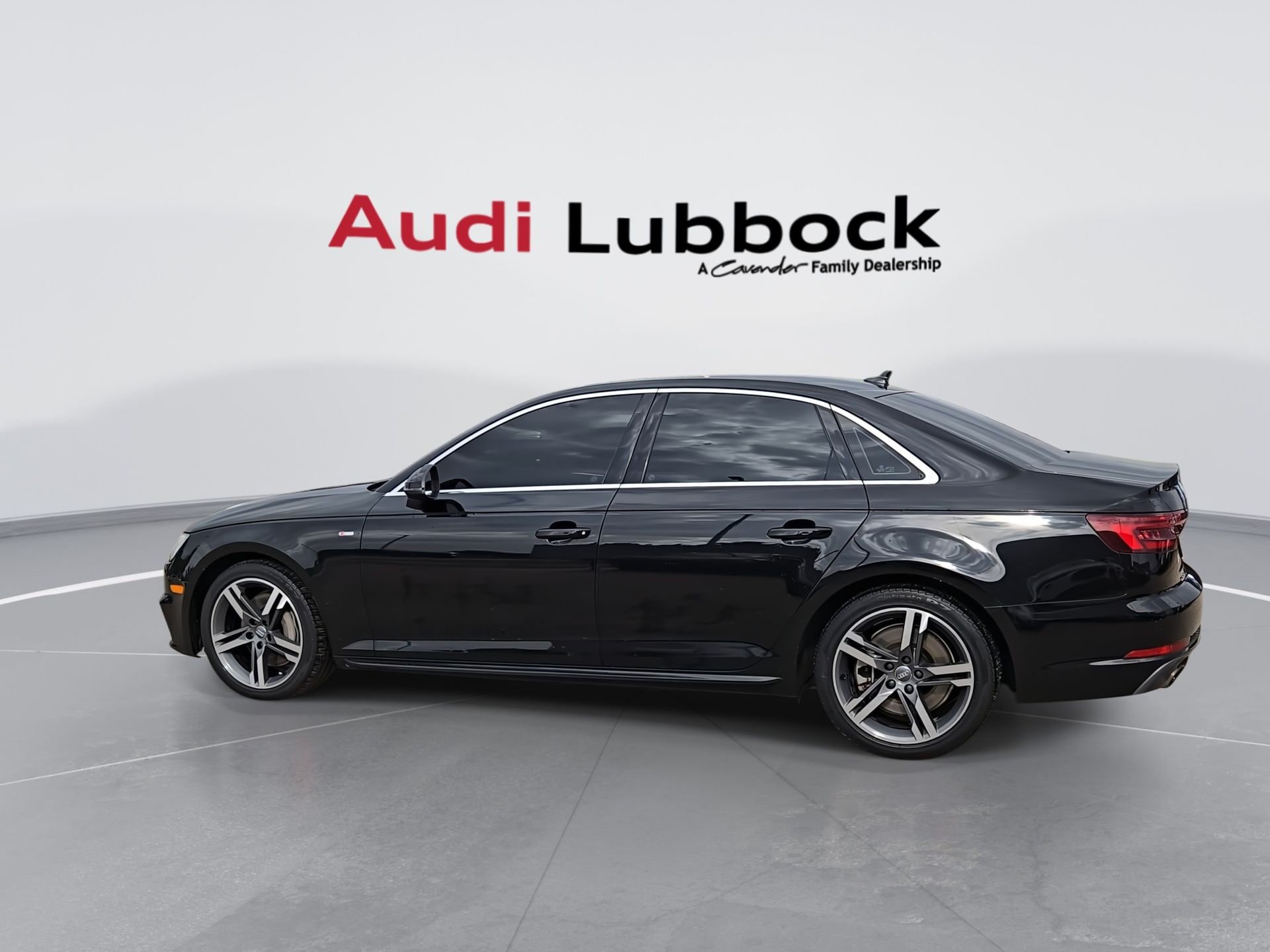 Used 2018 Audi A4 2.0T Premium Plus w/ Premium Plus Package AWD/4WD image 6