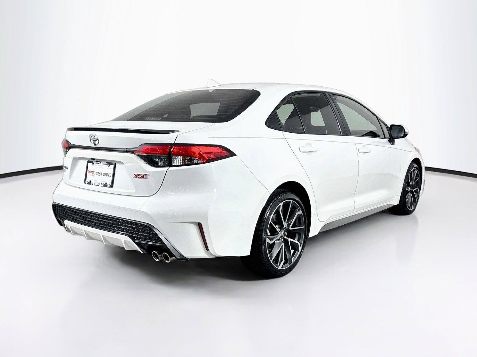 Certified 2022 Toyota Corolla XSE FWD image 2