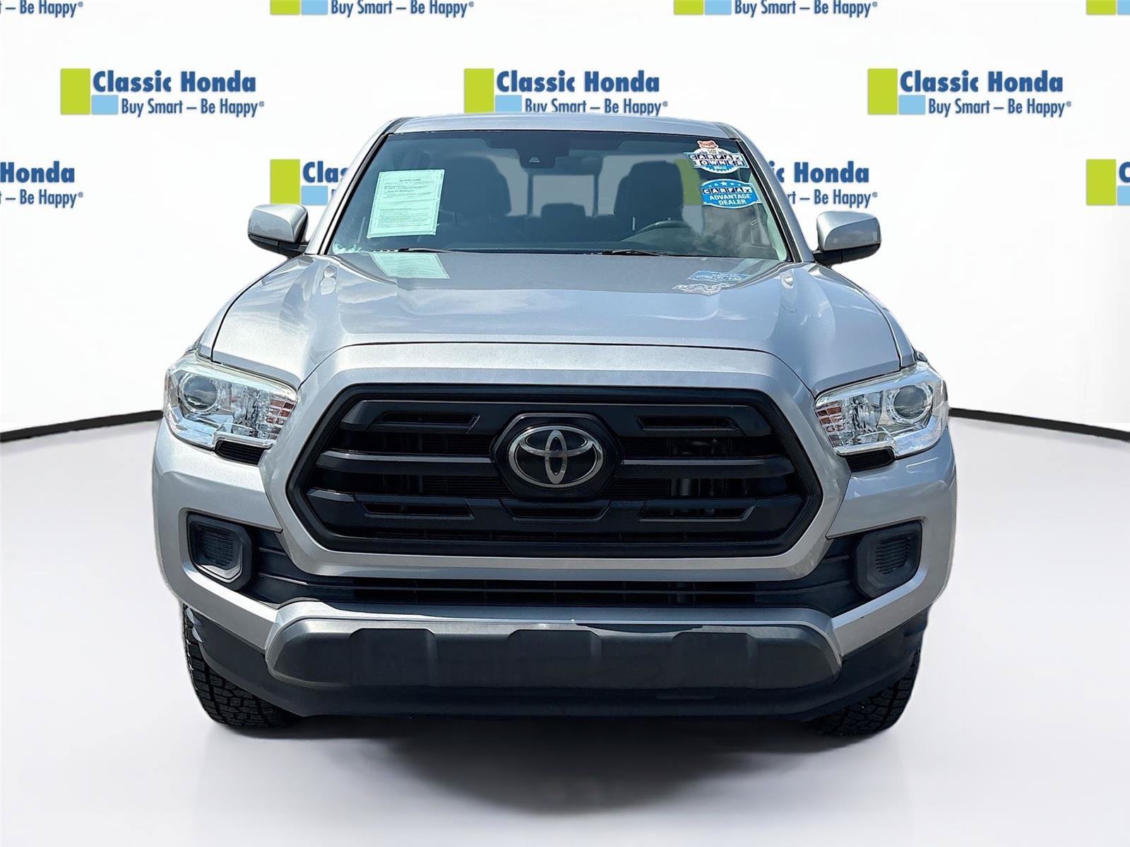 Used 2018 Toyota Tacoma SR RWD image 2