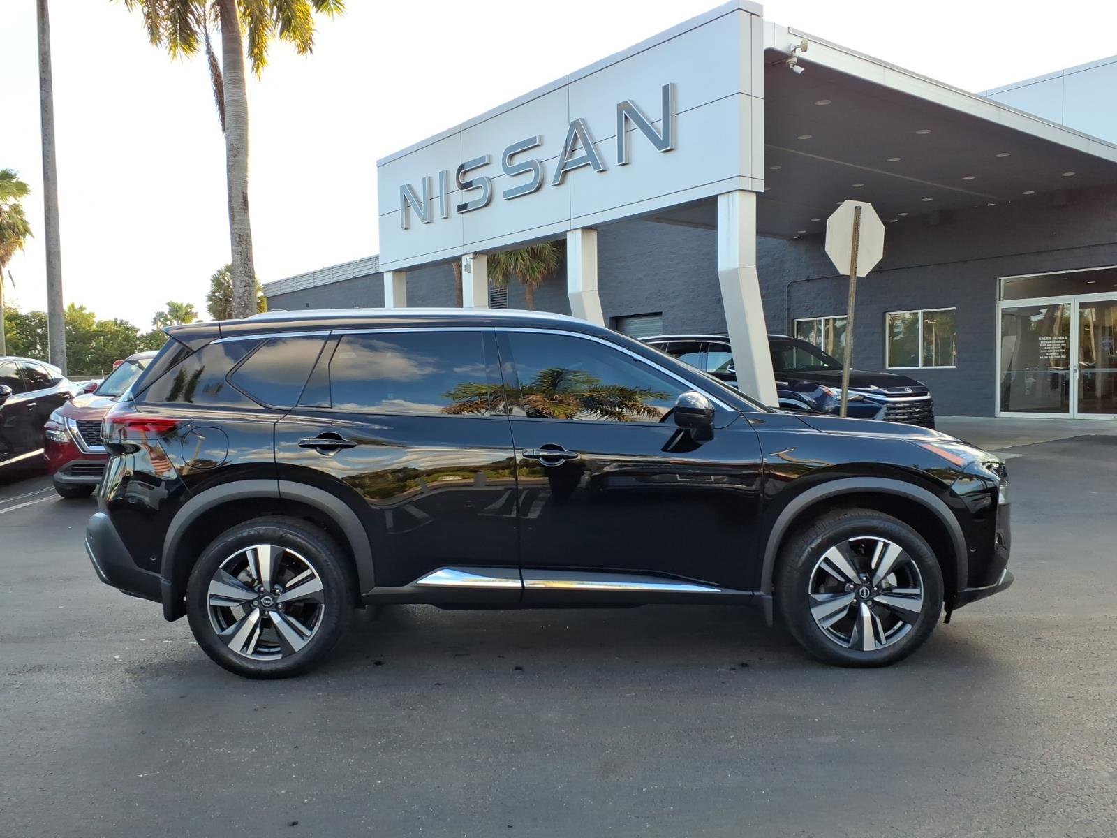 Certified 2023 Nissan Rogue SL w/ SL Premium Package image 8