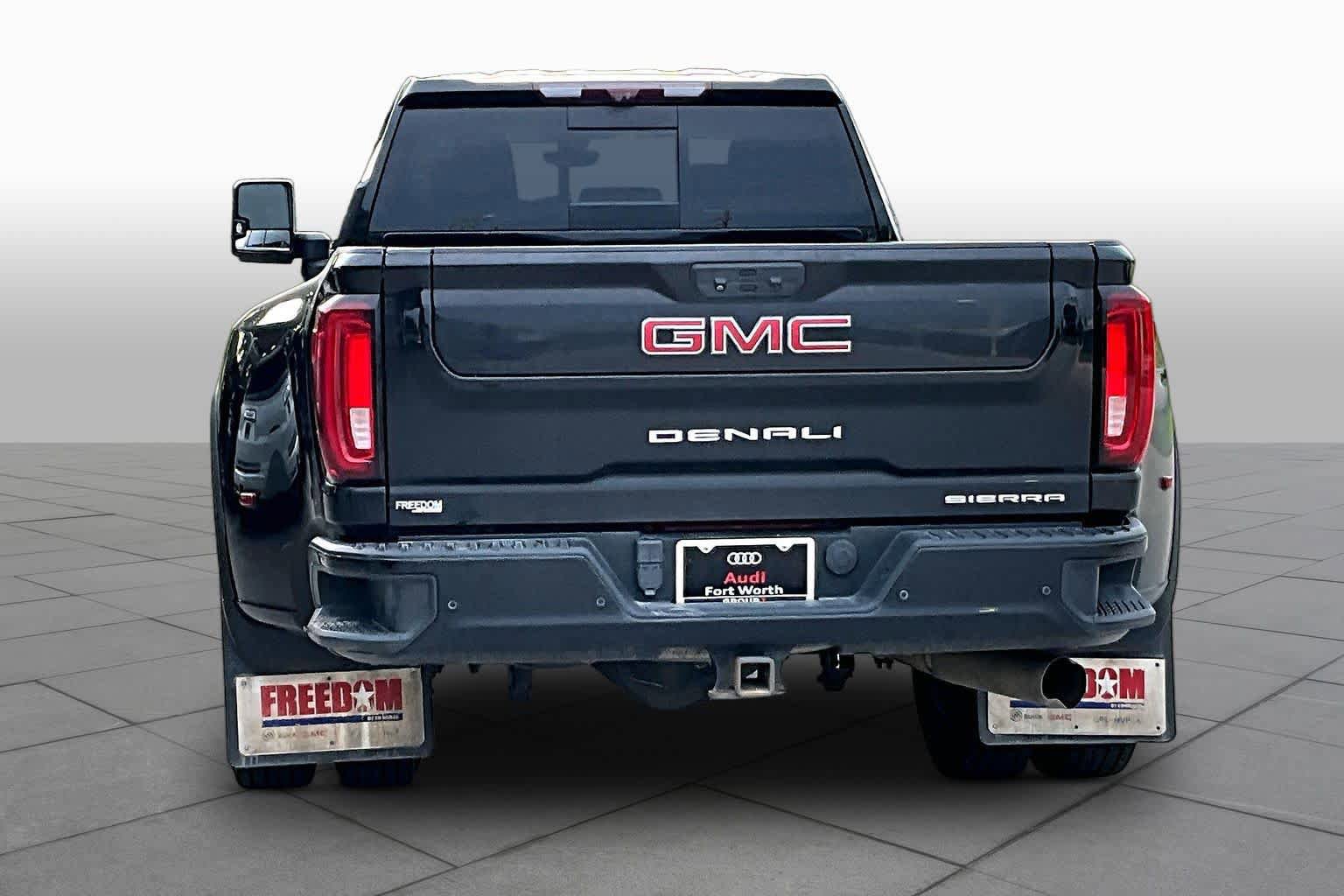 Used 2022 GMC Sierra 3500 Denali w/ Denali Ultimate Package AWD/4WD image 5