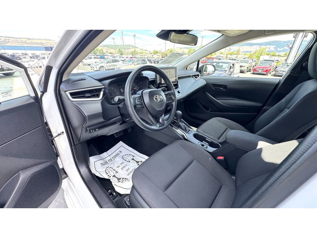 Used 2024 Toyota Corolla LE image 17