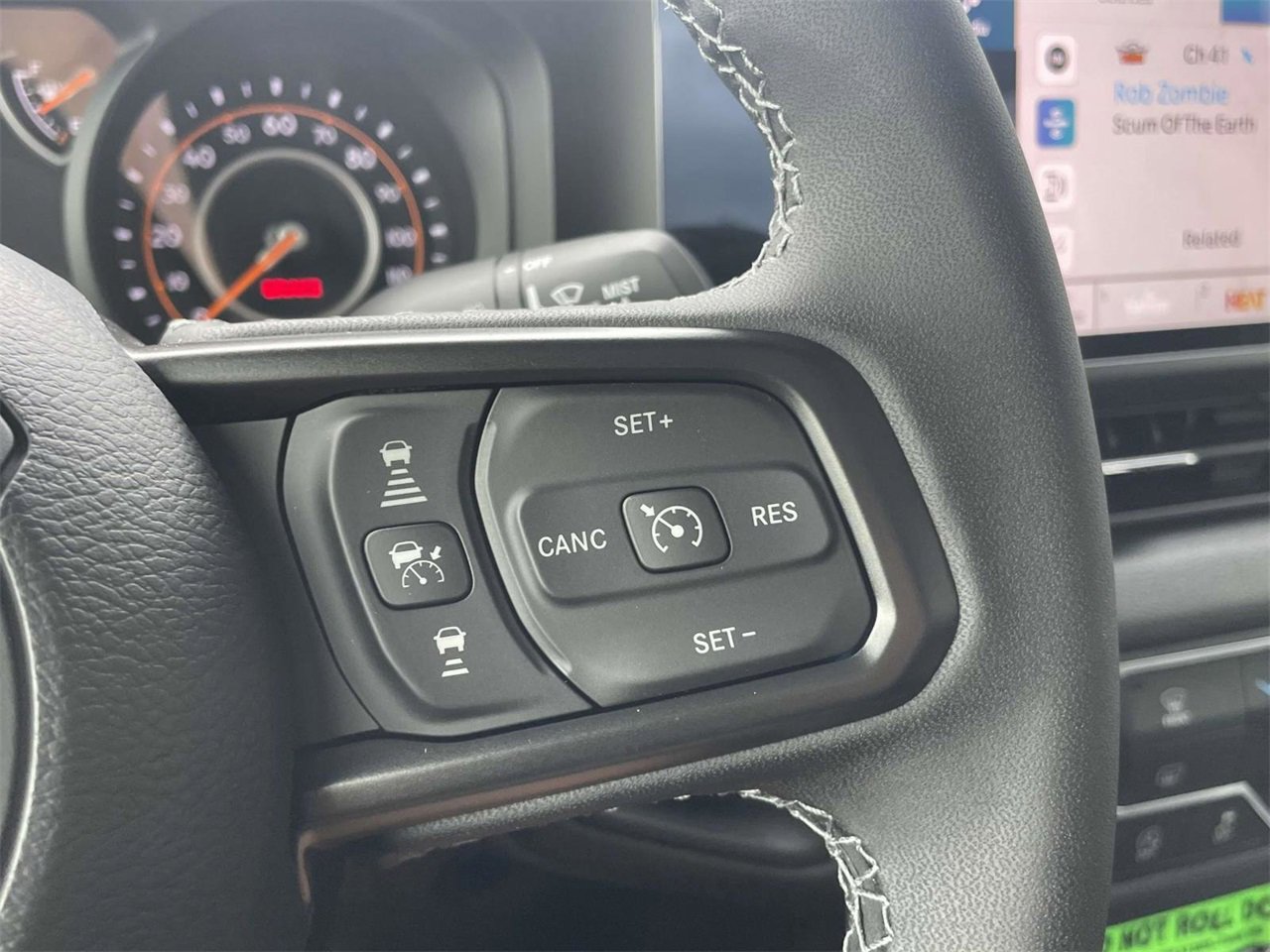 New 2025 Jeep Gladiator Sport image 13