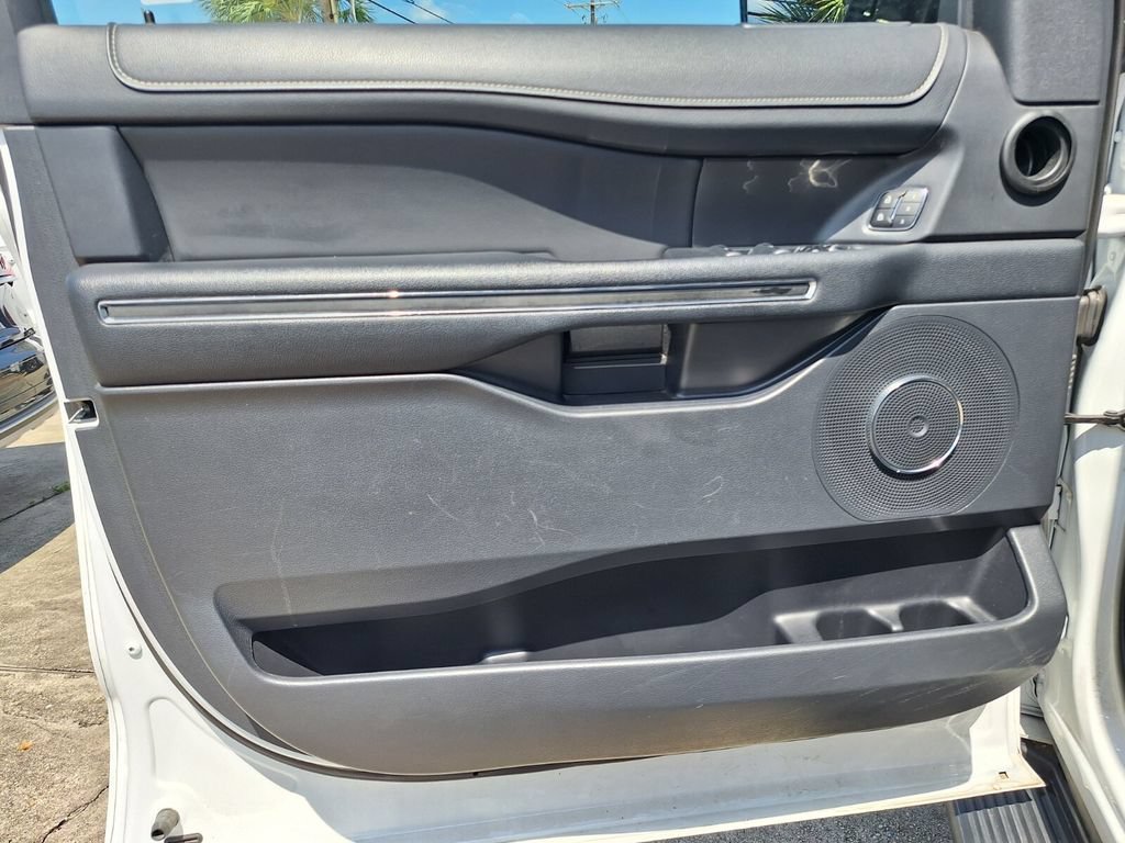 Used 2024 Ford Expedition XLT RWD image 35
