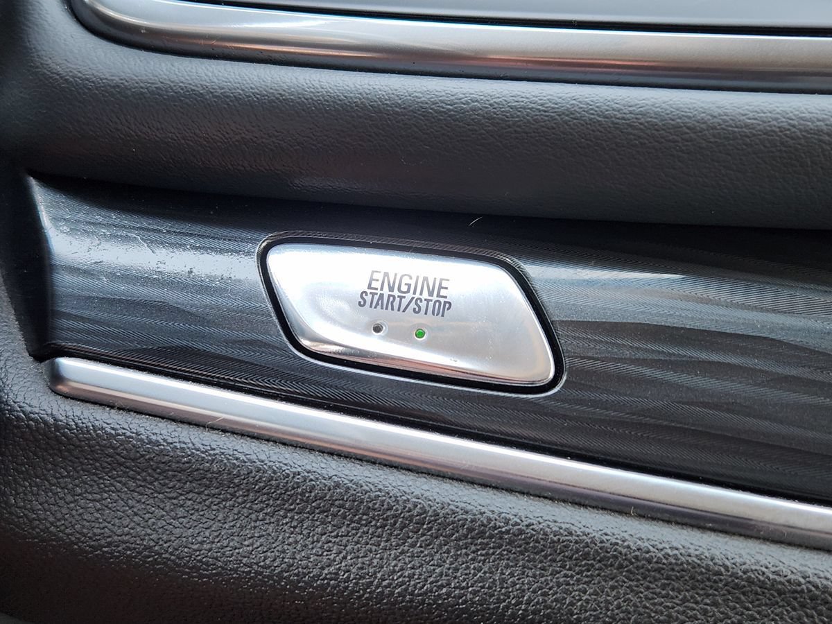 Used 2020 Buick Enclave Premium w/ Trailering Package, 5000 lbs. AWD/4WD image 42