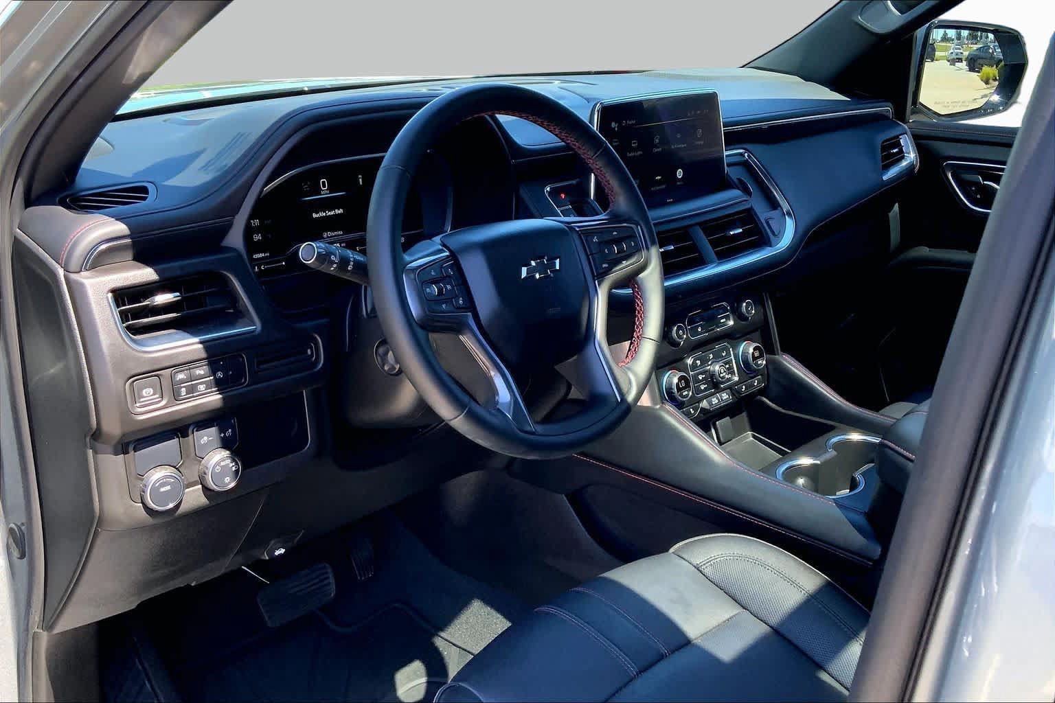 Used 2024 Chevrolet Tahoe RST w/ Luxury Package RWD image 16
