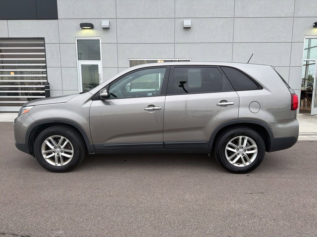 Used 2014 Kia Sorento LX FWD image 3