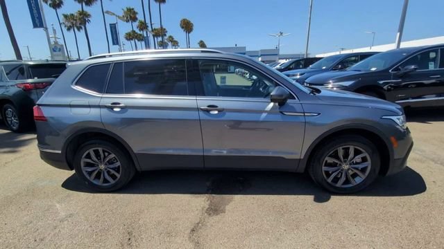 Used 2022 Volkswagen Tiguan SE FWD image 9