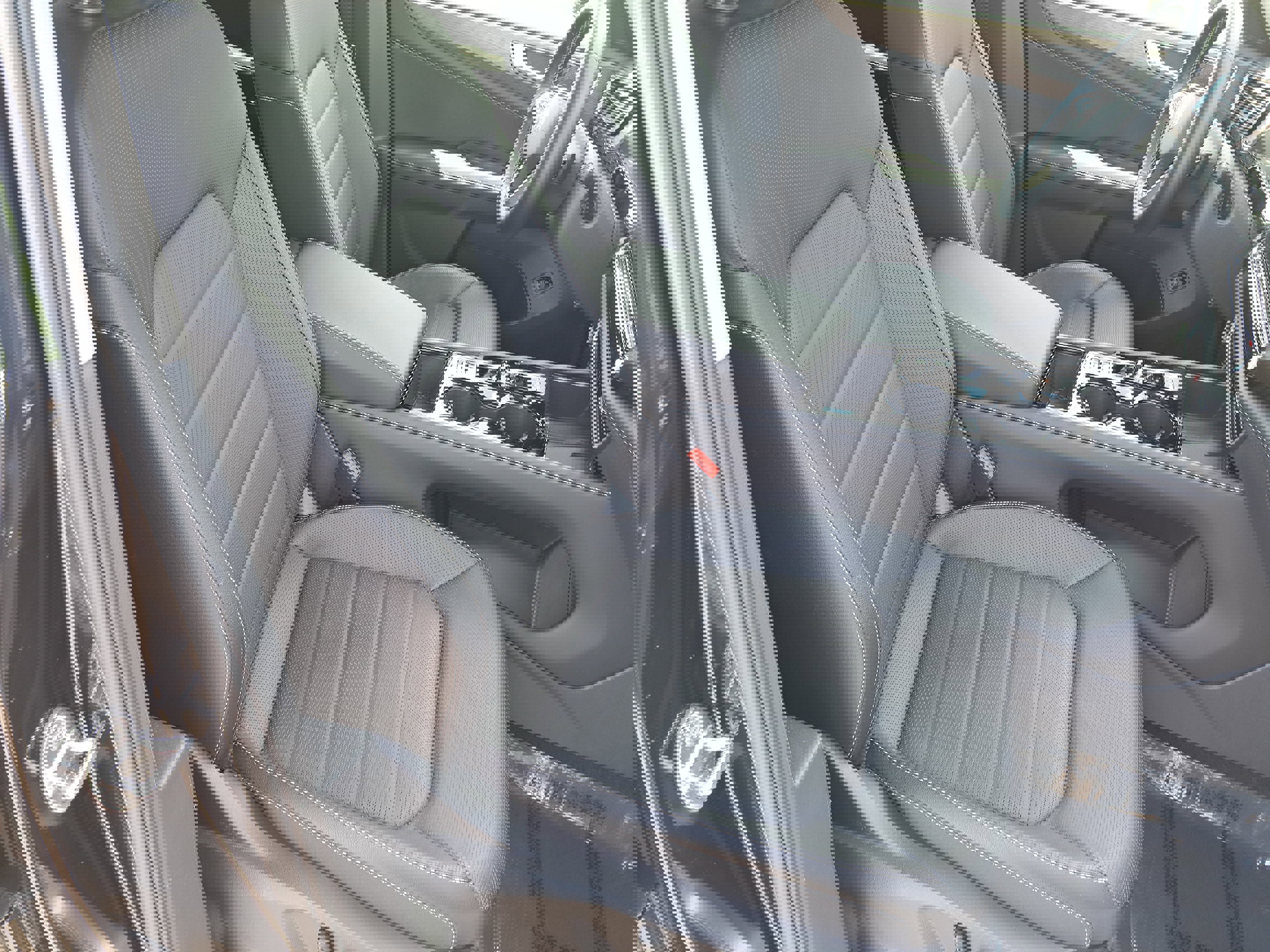 Certified 2025 Volkswagen Atlas SEL image 10