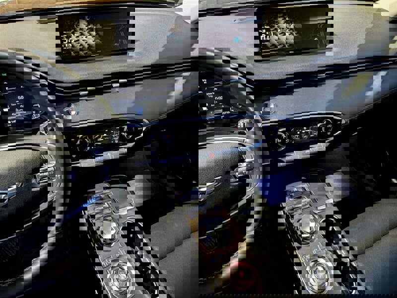 Used 2025 Genesis GV70 2.5T image 23