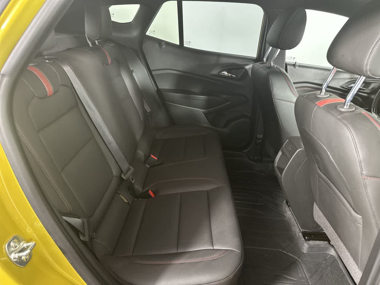 Used 2024 Chevrolet Trax RS w/ Sunroof Package FWD image 8