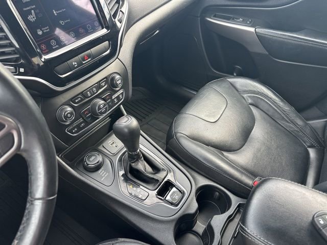 Used 2019 Jeep Cherokee Limited image 32